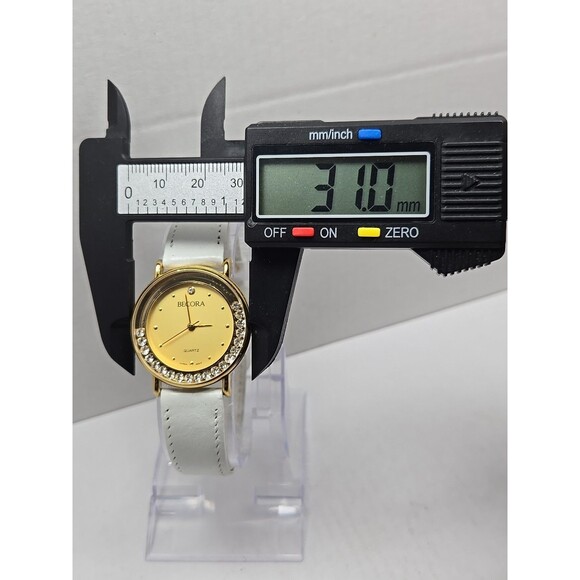 Womens Vintage Becora Gold Tone Watch Floating Rhinestones Crystals New Battery - Picture 4 of 11